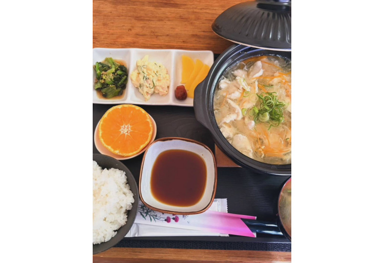 ダイエットしほちゃん鍋定食